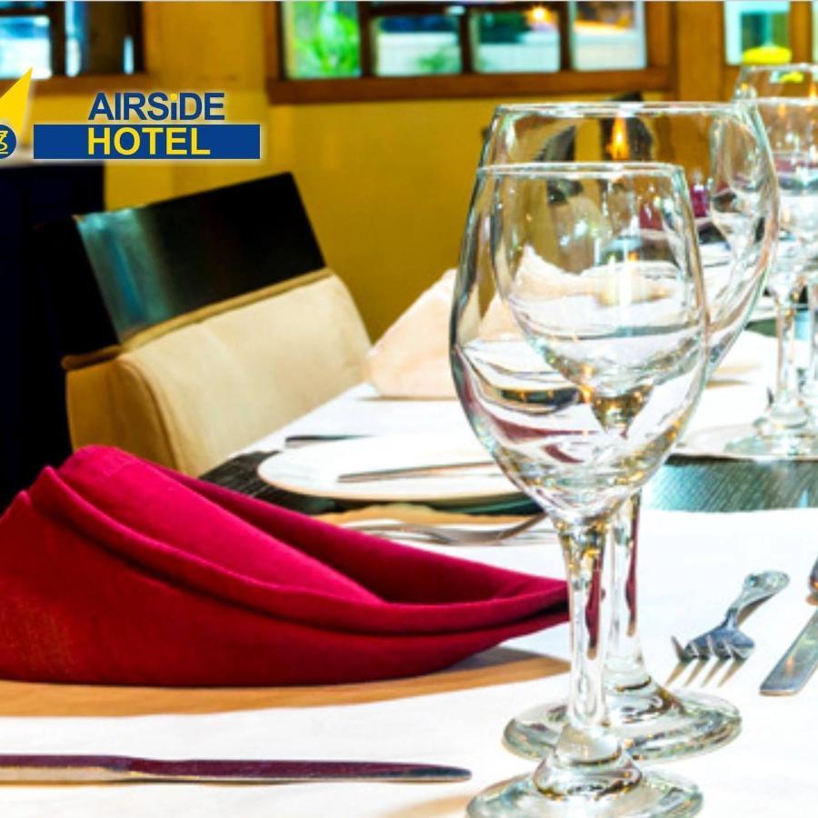 Airside Hotel Accra Bagian luar foto