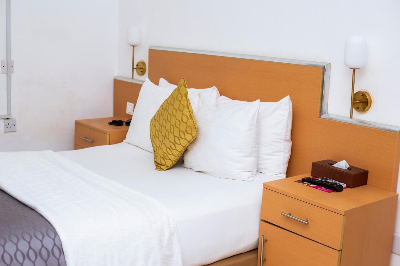 Airside Hotel Accra Bagian luar foto