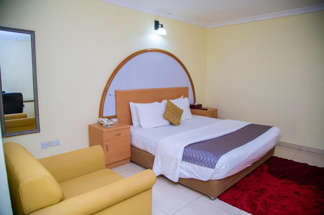 Airside Hotel Accra Bagian luar foto