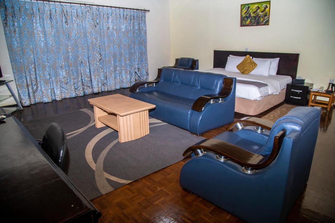 Airside Hotel Accra Bagian luar foto